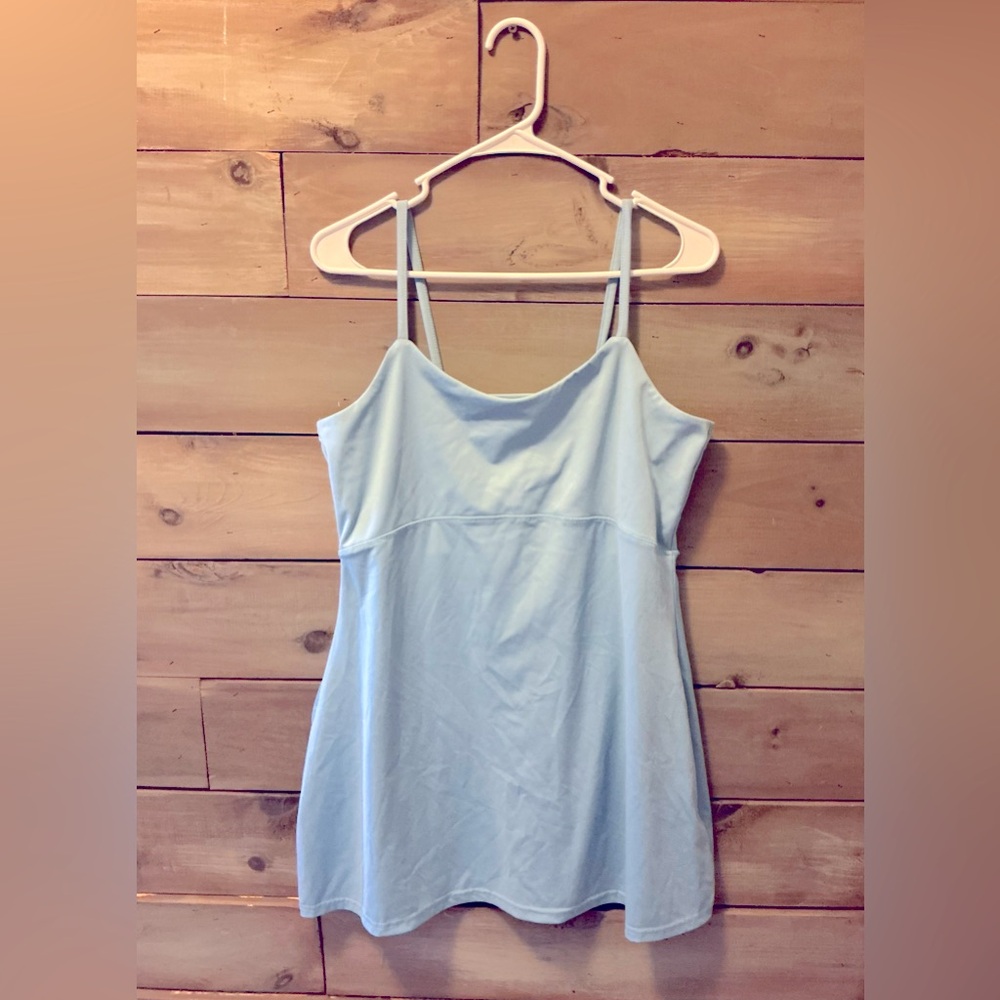 Series 8 Athletic Dress